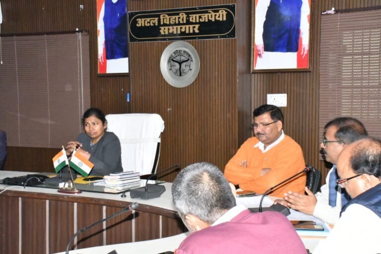 BUDAUN NEWS: 15 फरवरी को होगा शक्ति कार्यशाला का आयोजन, डीएम ने की तैयारियों की समीक्षा