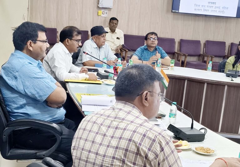 BUDAUN: अक्षय तृतीया पर बाल विवाह रोकने को बनेगी रणनीति, बाल कल्याण समिति और मिशन शक्ति अंब्रेला की बैठक सम्पन्न