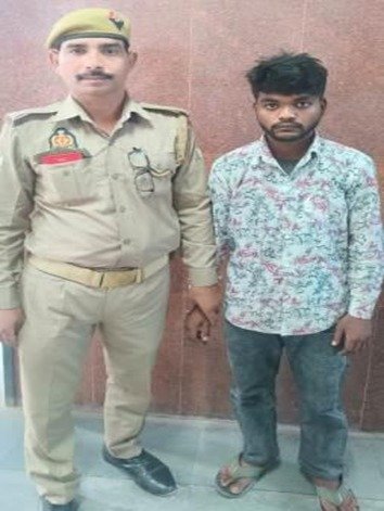 जौनपुर पुलिस को मिली सफलता, पाक्सो एक्ट के फरार अभियुक्त को कोतवाली पुलिस ने किया गिरफ्तार
