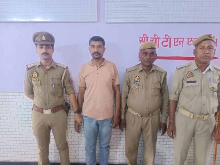 फिरोजाबाद: थाना रामगढ़ पुलिस को बड़ी सफलता, शातिर चोर प्रदीप गिरफ्तार — चोरी की मोटरसाइकिल बरामद
