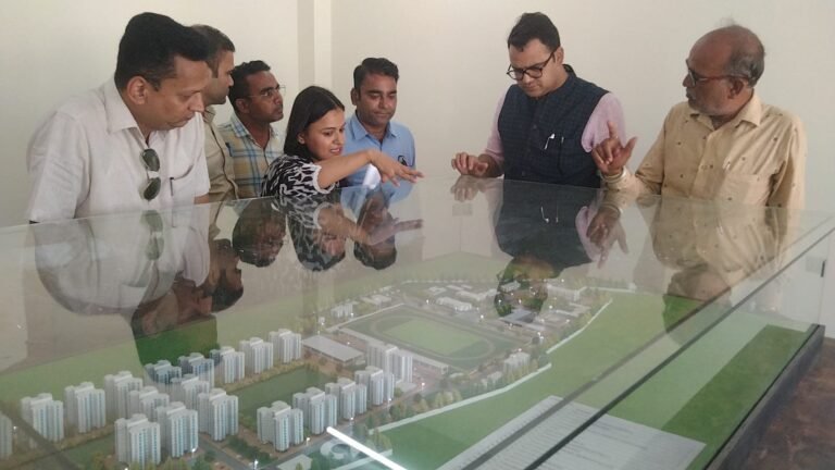 BUDAUN: डीएम ने महिला पीएसी बटालियन के निर्माण कार्यों का किया निरीक्षण
