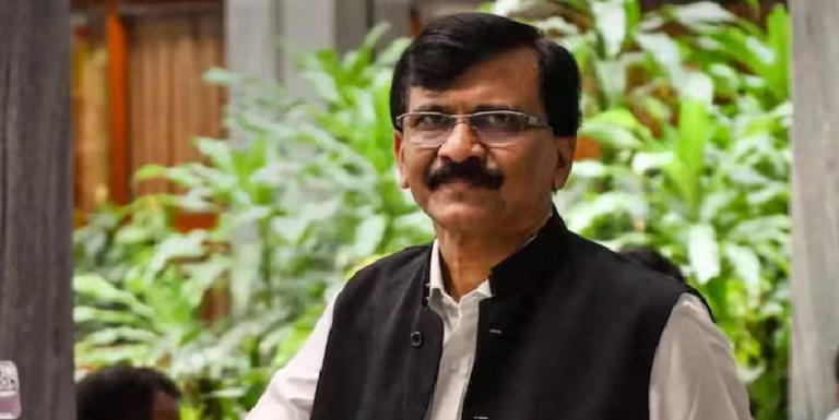सुप्रीम कोर्ट के चीफ जस्टिस BR गवई पर जूता फेंकने की कोशिश पर शिवसेना (UBT) सांसद संजय राउत का बड़ा बयान! बोले — “ये हमला संविधान पर हुआ है!”